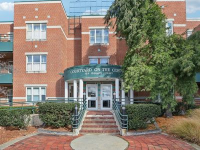 10 Pleasant St APT 202, Lynn, MA, 01902