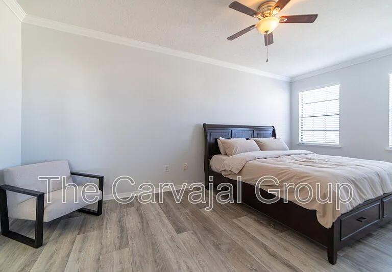 2210 Seven Oaks Dr — Photo 31