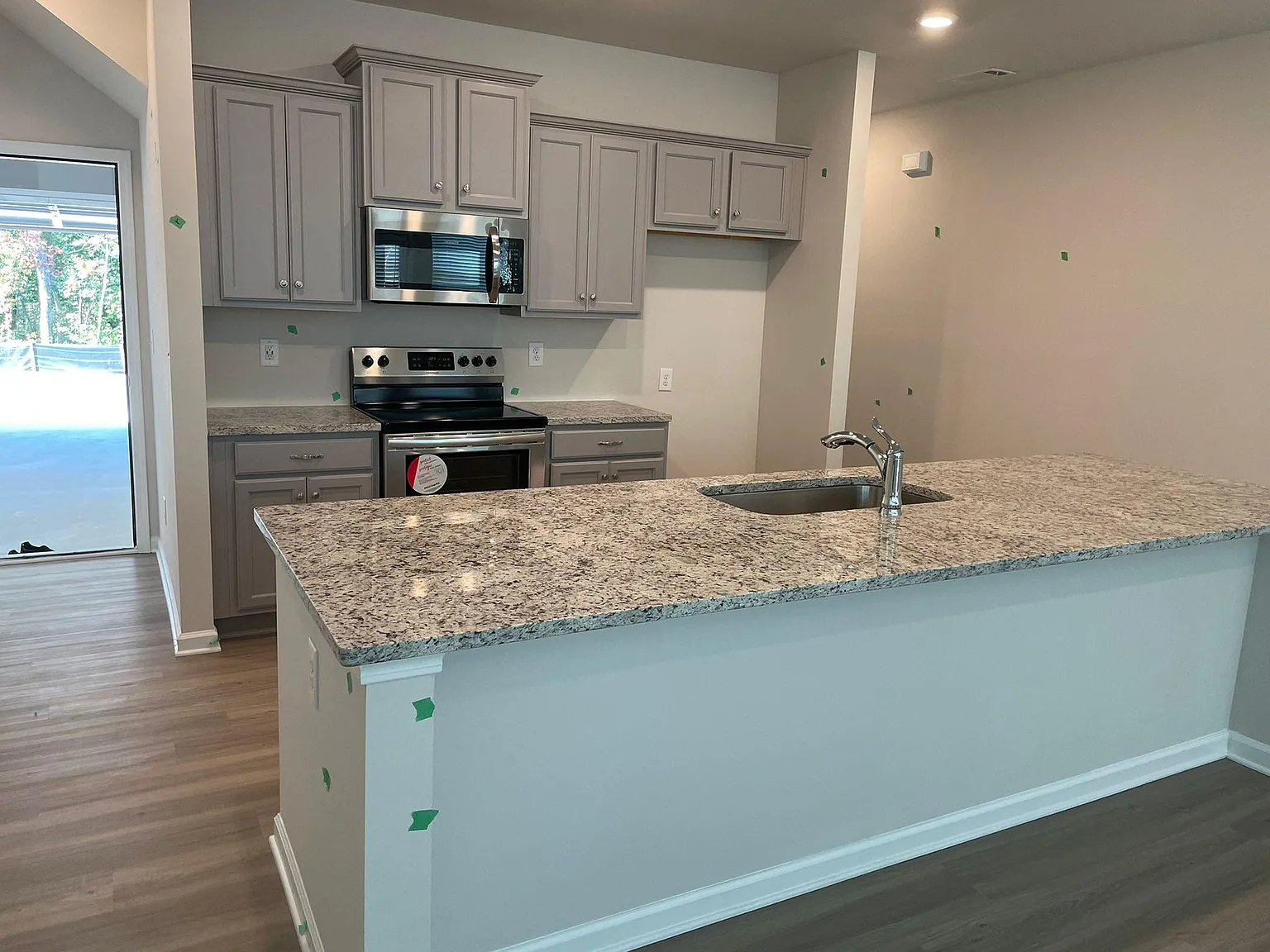 3 bed, 2.5 bath, 1734 sqft, $2,250 — Photo 4