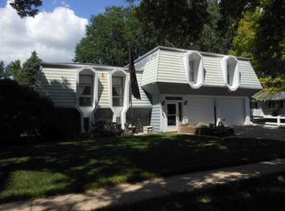 4521 Wellington Ave, Sioux City, IA 51106