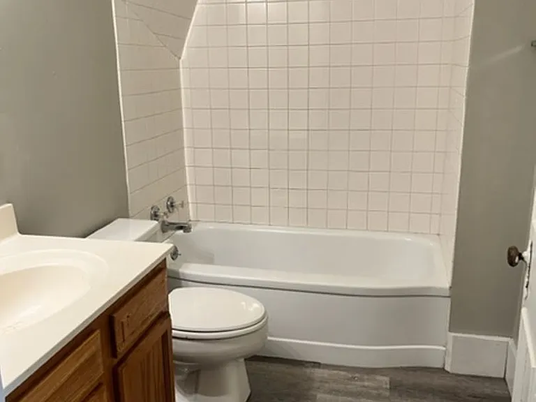 824 N 10th St — Photo 14