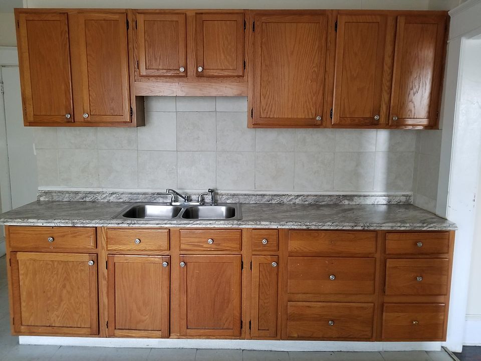 2nd image of 35 Longhill St APT 3L