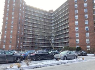 71 Strawberry Hill Ave APT 103, Stamford, CT