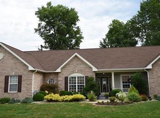 1064 Oxford Hill Rd, O Fallon, IL 62269