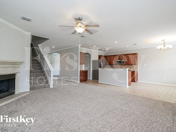 4th image of 1333 Shelley Dr