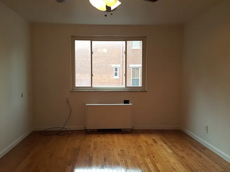W 3rd Ave 85 NPR — Photo 25