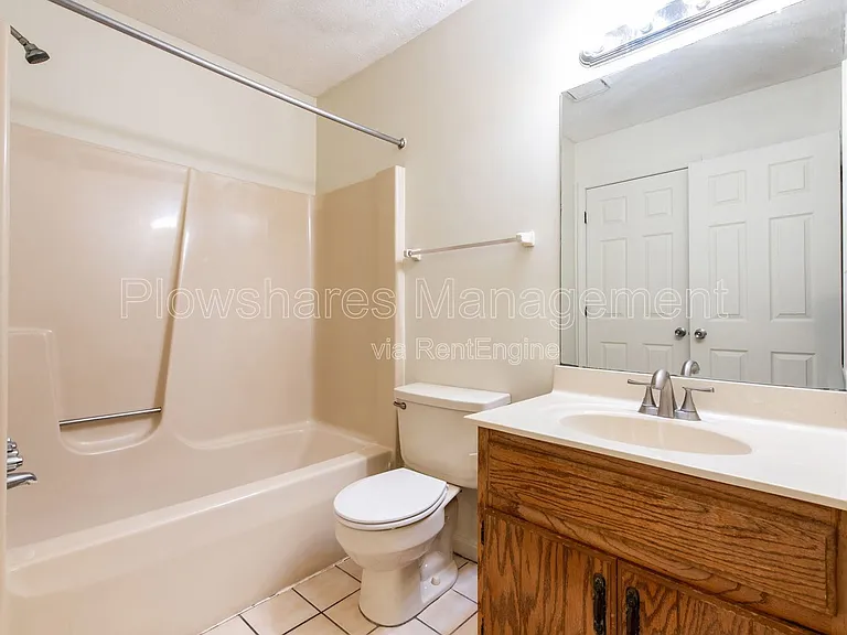 4406 S Brook St #27 — Photo 11