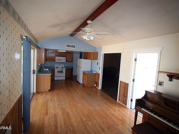 4th image of 710 E 9th Ave