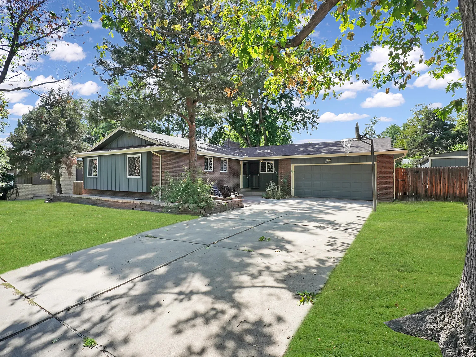 6 bed, 2772 sqft, $4,500 — Photo 1