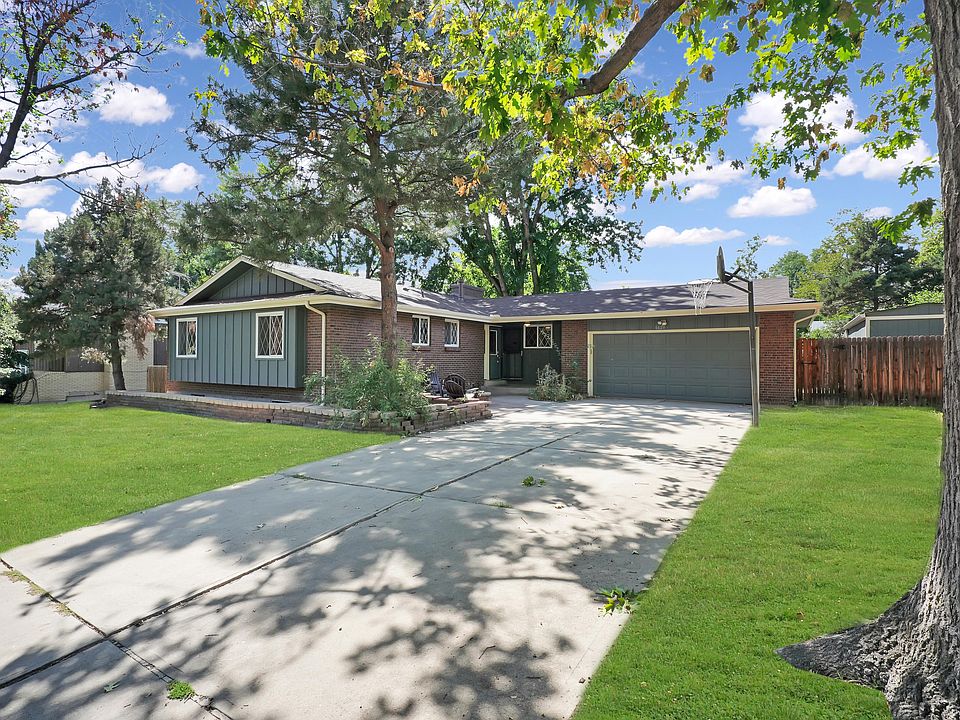 1st image of 6621 Welch Ct
