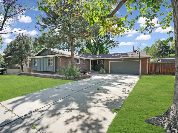 6621 Welch Ct, Arvada, CO 80004