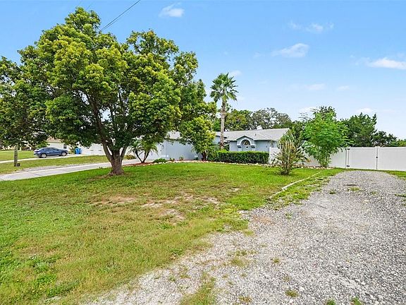 3rd image of 6293 GRAPEWOOD ROAD