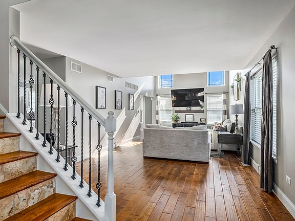 3rd image of 25009 Aspen Ln