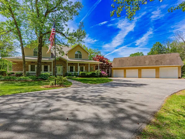 1411 S Center Rd, Boonville, IN 47601