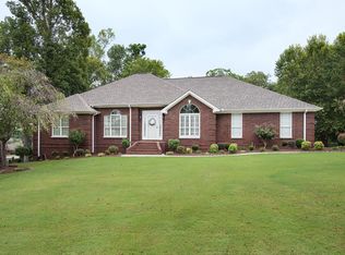 406 Heatherton Rd, Florence, AL 35633