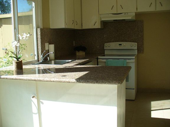 2nd image of 2640 Tannhauser Ct