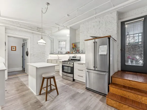 710 Summit Ave Unit 4, Saint Paul, MN 55105