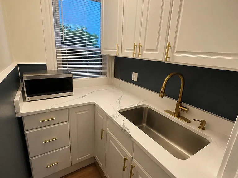 26 Atlantic St #1 — Photo 1
