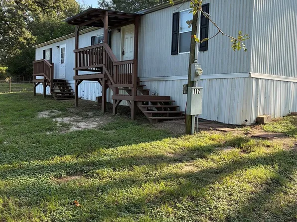 112 Strawberry Ln, Huntsville, TX 77320