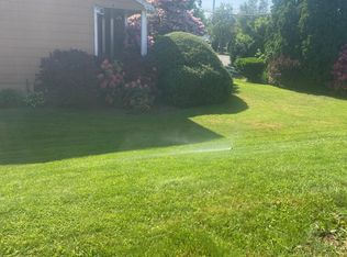 (Undisclosed Address), Syosset, NY 11791
