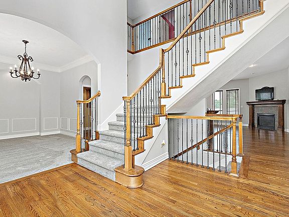 3rd image of 1417 NE Tara Ct