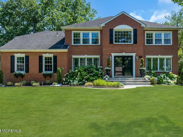 4 Buck Drive, Freehold, NJ 07728