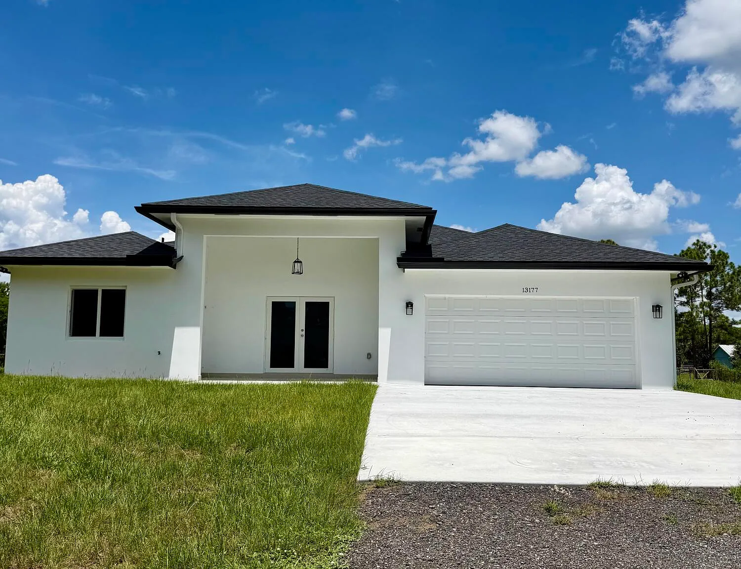 4 bed, 3.0 bath, 1576 sqft, $4,400 — Photo 1