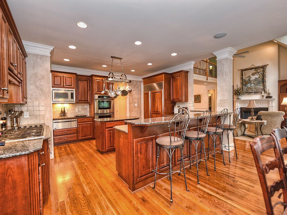 1st image of 152 Marstons Mill Dr