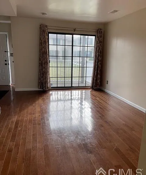 40 Prospect St #15 — Photo 12