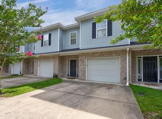 988 Leigh Ann Ln, Fort Walton Beach, FL 32547
