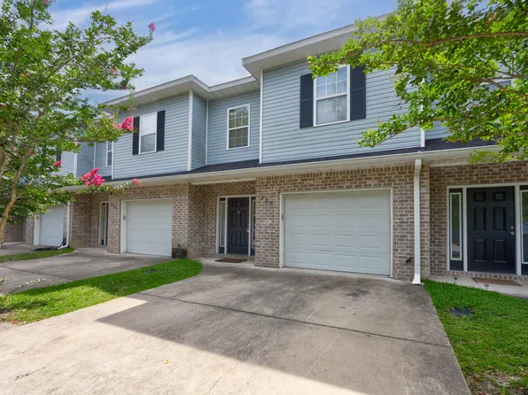 988 Leigh Ann Ln, Fort Walton Beach, FL 32547