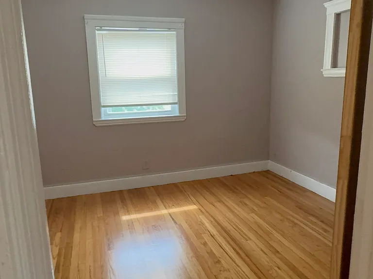 104 Adams St #6 — Photo 6