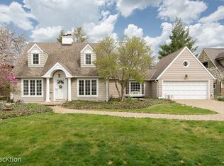 1540 Grant St, Downers Grove, IL 60515