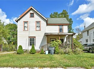 944 Hunter St NW, Warren, OH 44485