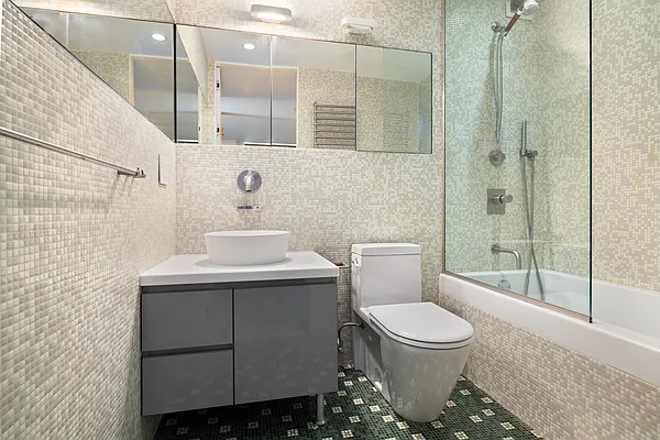 Rented by Douglas Elliman | media 14