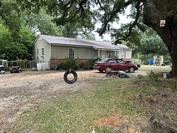 2nd image of 10521 Deer Dr