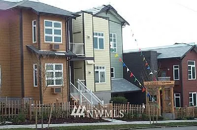 1515 E Yesler #102 photo 1
