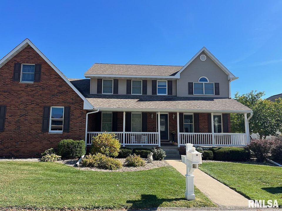 1st image of 2212 Sweetbriar Ave