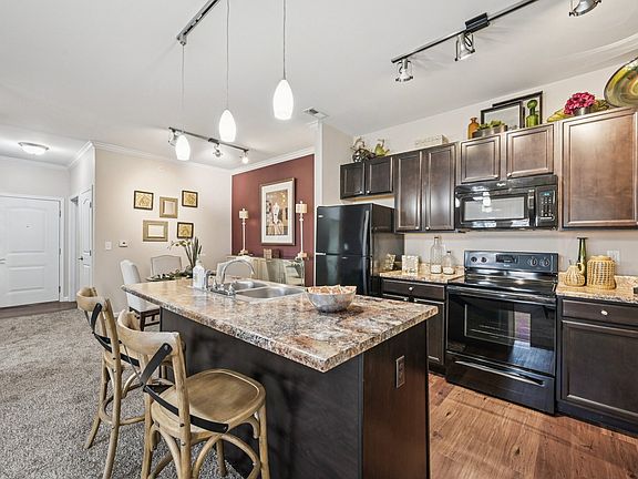 5th image of 2335 Long Vista Ln #2310207