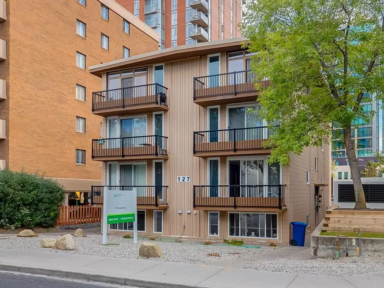 127 25th Ave SW #402 — Photo 21