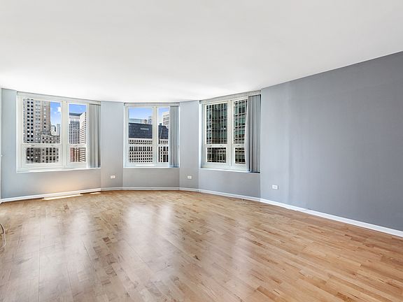 3rd image of 345 N Lasalle St #2607