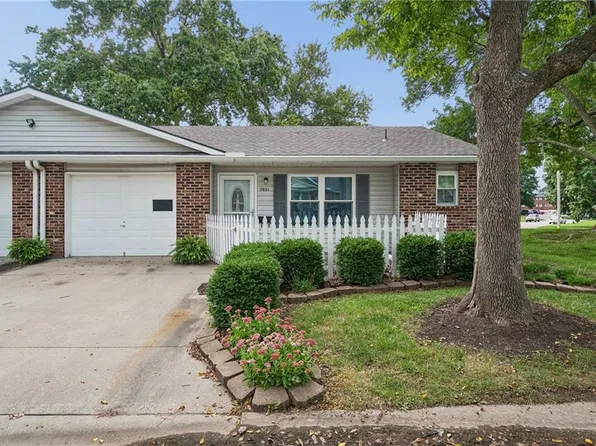 7831 Freeman Ave, Kansas City, KS 66112