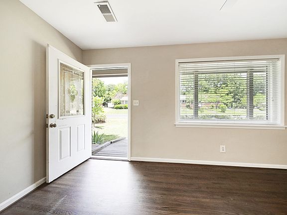 4th image of 508 Sadie Dr