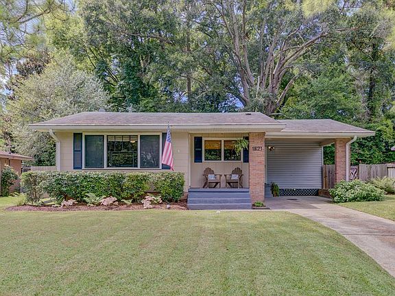 2nd image of 1821 Macarthur Dr