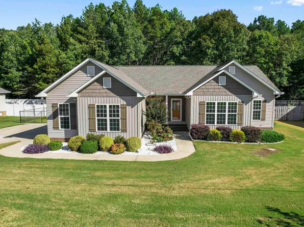 336 Asher Dr, Rainbow City, AL 35906