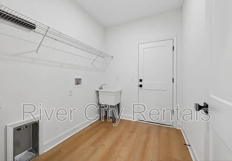 9281 Dolphin St — Photo 15