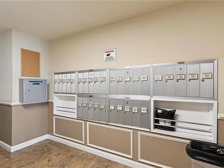 395 Pharr Rd NE #308 — Photo 3