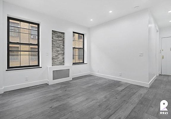 3rd image of 119-20 Union Tpke #3B4