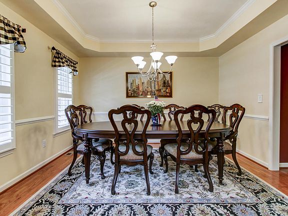 4th image of 5838 Monet Dr