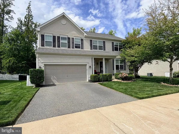 70 Colemans Mill Dr, Fredericksburg, VA 22405